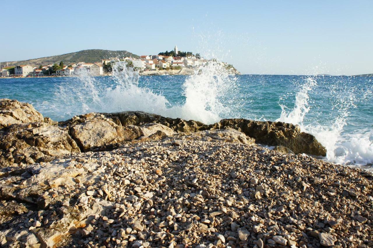 شقة Days@Sea Primošten المظهر الخارجي الصورة